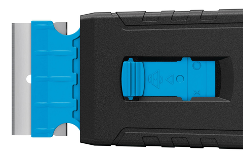 Changing blades is possible without tools. You press the slider as far as possible to the front with your hand and release the blade in this way. Now you can push it out to the side.