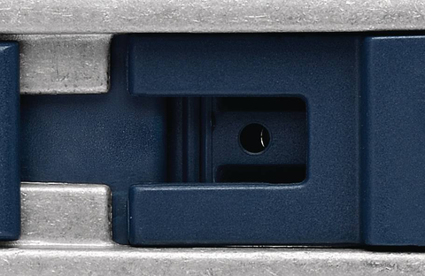 While working, a cutting tool – or parts of it – can sometimes get lost. But only for a short while. Because the plastic that can be detected by a metal detector ensures that you find it again fast.