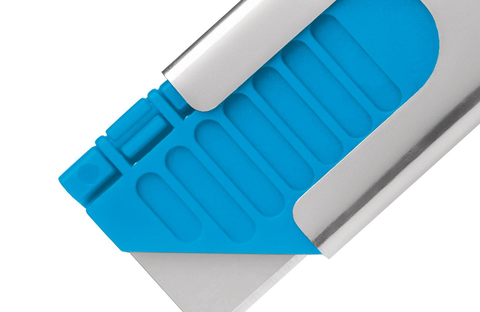 Vous avez raison de penser qu'il s'agit d'un concentré d'énergie. L'insert en plastique avec sa lame est monté dans un manche en métal inoxydable. Vous pouvez compter sur votre outil de coupe. Il sera votre allié pour longtemps.