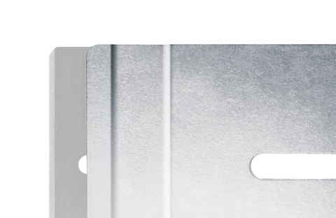 There is comparatively a lot of blade available for a scraper. The advantage: You can reach between the surface and remains of the glue much more easily and can then remove it much more easily too.
