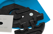 You can change your blade without any additional tools, and without dismantling the SECUPRO MERAK. You have nothing to lose: an integrated magnet prevents the blade from falling out.