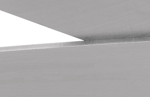 Take a look at the cutting edges. Noticed anything? They are not ground at an angle, but at right angles. Therefore you cannot cut yourself, only the large range of potential materials.