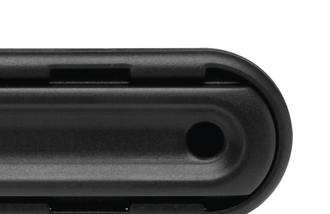 Ce grattoir polyvalent ne vous propose que des caractéristiques dont vous ne pouvez plus vous passer. Sa conception compacte s'adapte à toute les mains grâce une forme de manche ergonomique. La matière plastique est résistante à la chaleur jusqu'à 70°C.