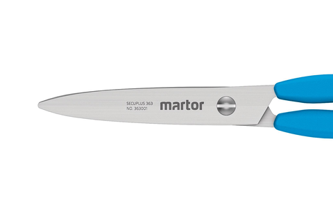In brief: this is true precision! This makes the SECUPLUS 363 especially suitable  for precise, sophisticated cutting. The scissors will not drift away from your  line, even when you want to cut in the smallest corners.