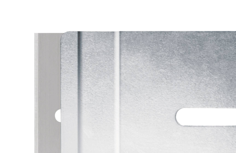 There is comparatively a lot of blade available for a scraper. The advantage: You can reach between the surface and remains of the glue much more easily and can then remove it much more easily too.