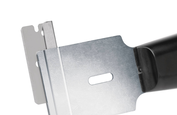 And that completely without a tool: you just have to push the blade to the side and take it out.