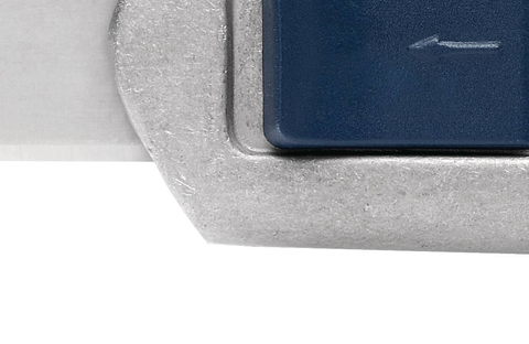 The plastic insert of the SECUNORM PROFI40 MDP is in an aluminium handle. With its robust design, it is predestined for high cutting frequencies and a  long life.