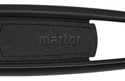 MARTOR 专注于可持续发展。SECUMAX 148 为首款 MARTOR 一次性刀具，其专门使用了玻璃纤维增强回收塑料。成品的轻质重量也印证了其集约的材料使用。