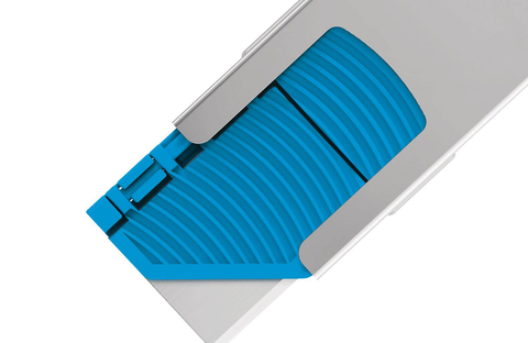 Le manche du SECUNORM 185 est en acier inoxydable, conçu pour des fréquences de coupe élevées et une durée de vie prolongée. En matière d'ergonomie, le format maniable et la légèreté du couteau vous facilitent le travail.