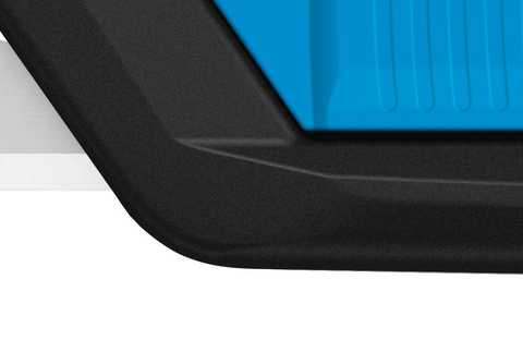 The SECUNORM 300 is made of a glass fibre reinforced, recycled plastic, making it particularly abrasion resistant. Your safety knife therefore stays in top form even when in heavy contact with the cutting material.